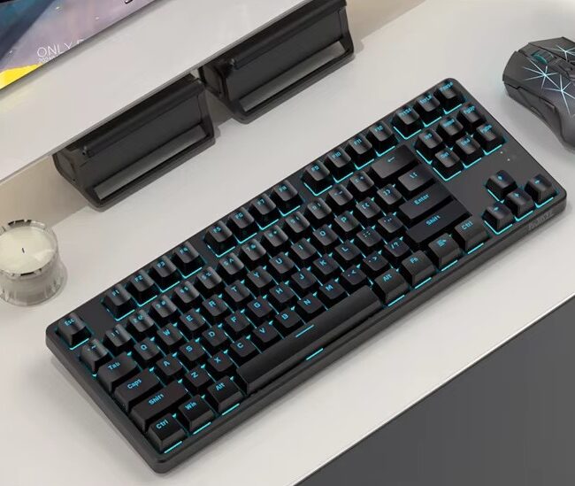 K80 Tri-Mode BT / Wireless / Wired  Mechanical Gaming Keyboard    Blue Switches   Blue Backlight  Black