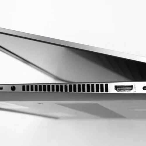 HP Zbook 15 Studio G5 Core i7-8850H /Ram 16G /SSD 512 /Nvidia Quadro P1000 4G /15.6 FHD