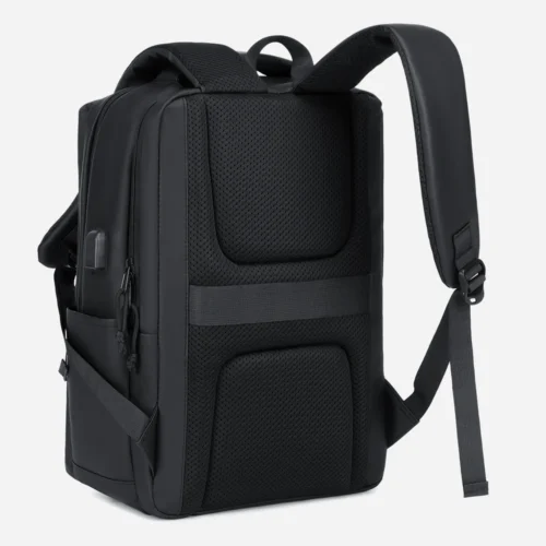اشترِ شنطة لابتوب RAHALA RAL-816 بمصر. شنطة ظهر فاخرة تتسع للابتوب 15.6 بوصة ومزودة بمنفذ USB وخامة مقاومة للماء بأفضل سعر من KCS Store.