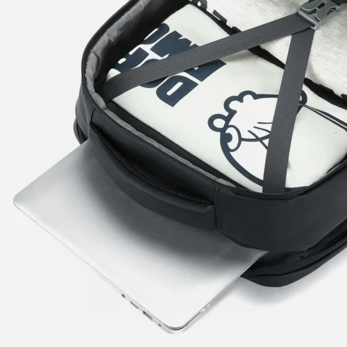 اشترِ شنطة لابتوب RAHALA RAL-815 جلد ناعم بمصر. شنطة ظهر مقاومة للماء تتسع للابتوب 15.6 بوصة ومزودة بمنفذ USB بأفضل سعر من KCS Store.
