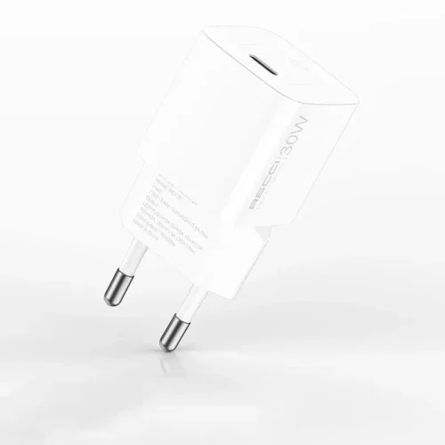 اشترِ طقم شاحن Recci RC77ECC GaN 30W بمصر. رأس شاحن سريع وكابل Type-C بطول 1 متر بأفضل سعر. حماية ذكية وحجم صغير جداً!