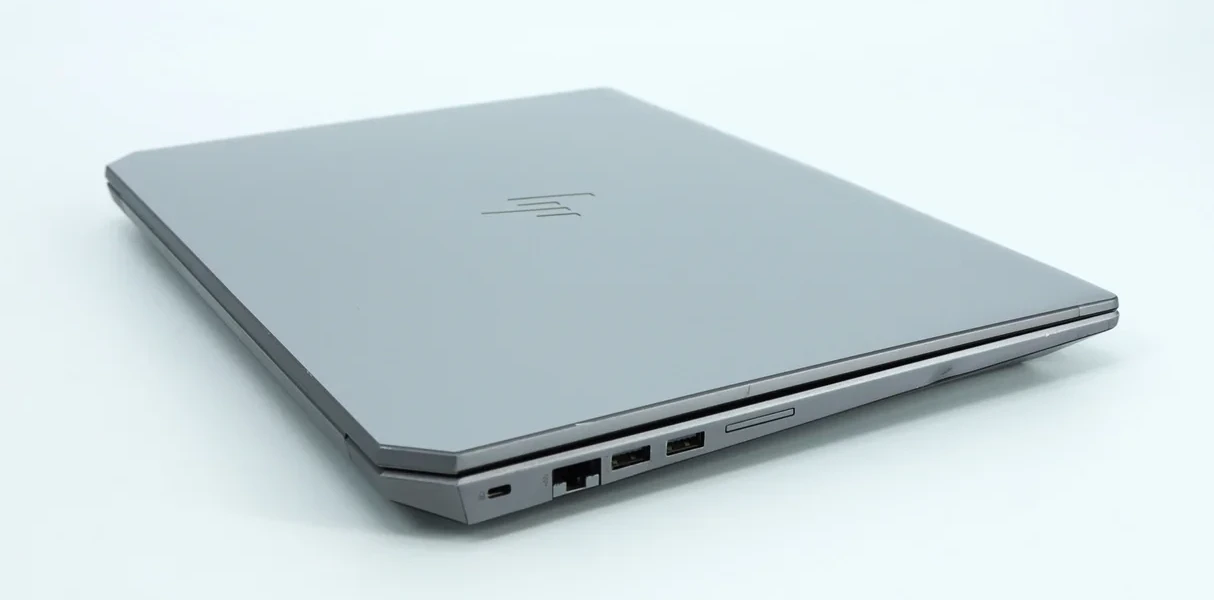 HP Zbook 15 G5 Core i7-8850H /Ram 16G /SSD 512 /Nvidia 4G لابتوب اتش بي إستيراد الجيل الثامن بكارت شاشة ٤ جيجا 13 اشتري HP ZBook 15 G5 استيراد بحالة الزيرو معالج i7-8850H وكارت Nvidia Quadro 4GB. أفضل سعر محطة عمل في مصر مع توصيل سريع للباب.