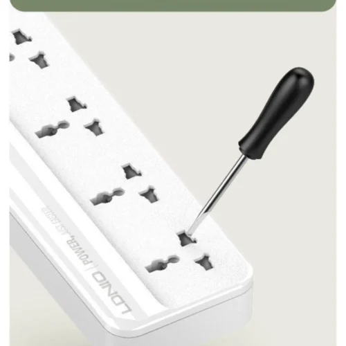 اشتري مشترك كهرباء LDNIO SC5614C بقدرة 2500W و5 منافذ AC و6 منافذ شحن USB/Type-C بكابل 2 متر وخامات مقاومة للحريق. أفضل سعر في مصر مع توصيل سريع.