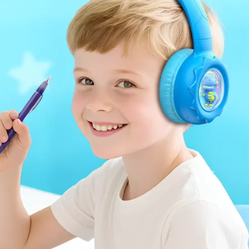 اشتري سماعة الألعاب والدراسة للأطفال Onikuma B30 بتصميم الديناصور الممتع. حماية كاملة للسمع بمستوى أمان 85dB، توصيل بلوتوث 5.4 وسلكي، وبطارية تدوم 10 ساعات. اطلبها بأفضل سعر في مصر!