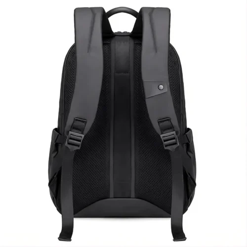 شنطة لابتوب Arctic Hunter B00536 مقاس 15.6 بوصة مقاومة للمياه والخدوش. تصميم فاخر وجيوب متعددة للحماية اليومية والتنقل بأفضل سعر في مصر!