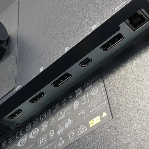 اشتري شاشة لينوفو ThinkVision P27q-10 الاحترافية 27 بوصة 2K استيراد فرز أول في مصر. شاشة IPS بدون إطار، تباين دقيق، حامل قابل للضبط والتدوير، وهب USB. مثالية للمهندسين والمصممين!